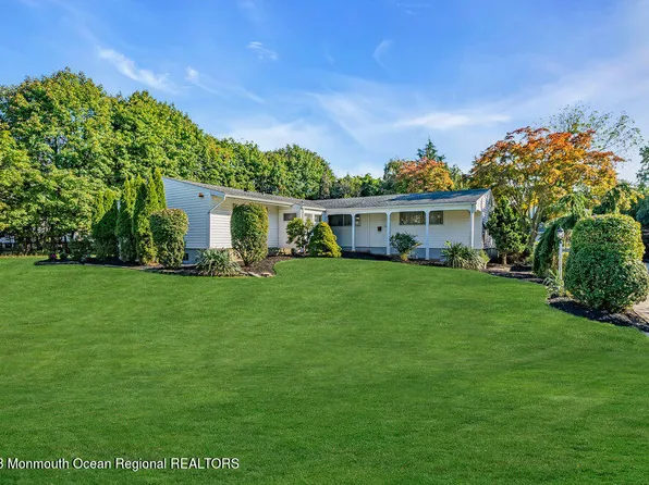 366-368 Beecroft Place, Oakhurst, NJ 07755