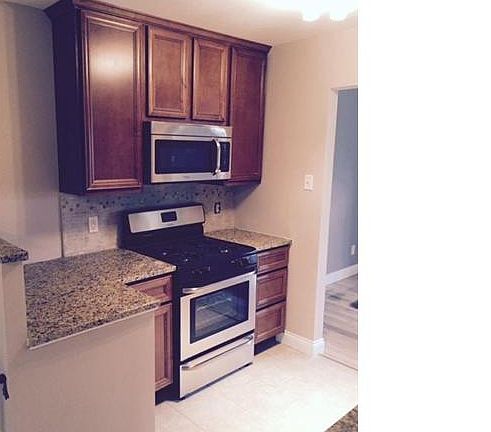 3rd image of 11925 Craig View Dr