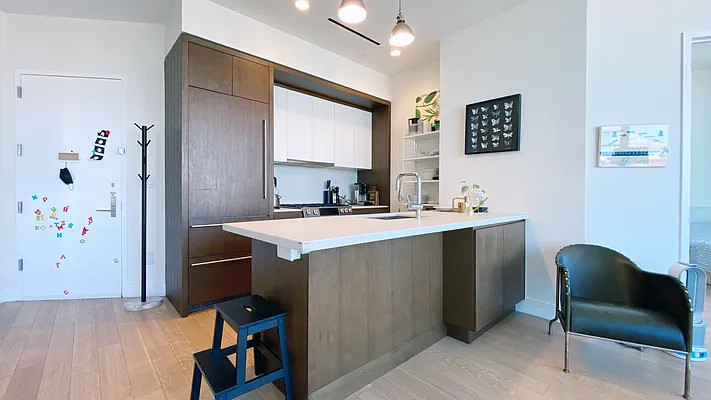 Rented by Level Group | media 19