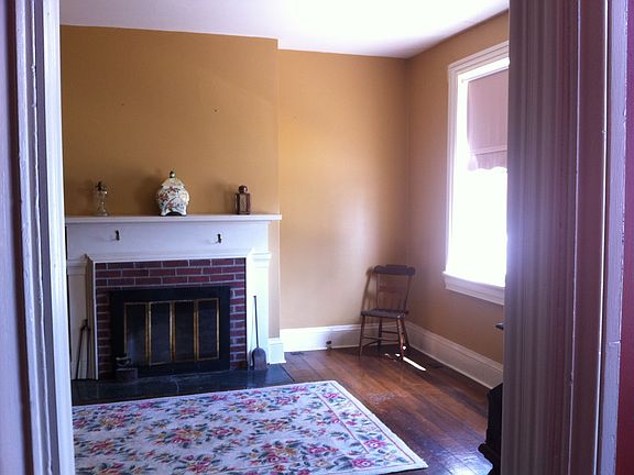 Front Parlor - Living room
