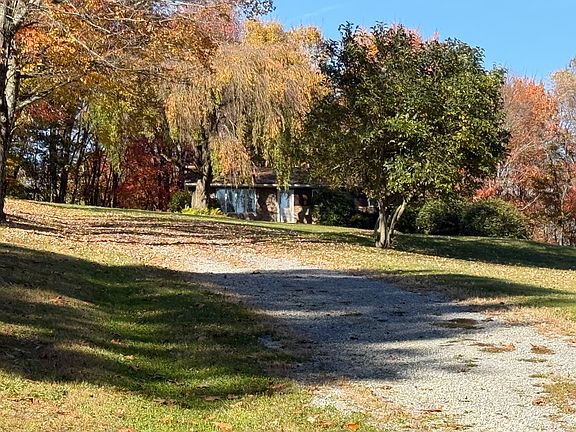 3rd image of 127 Saint Joe Rd