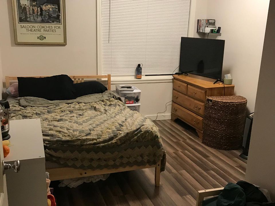 2nd image of 3405 NE 84th St #4