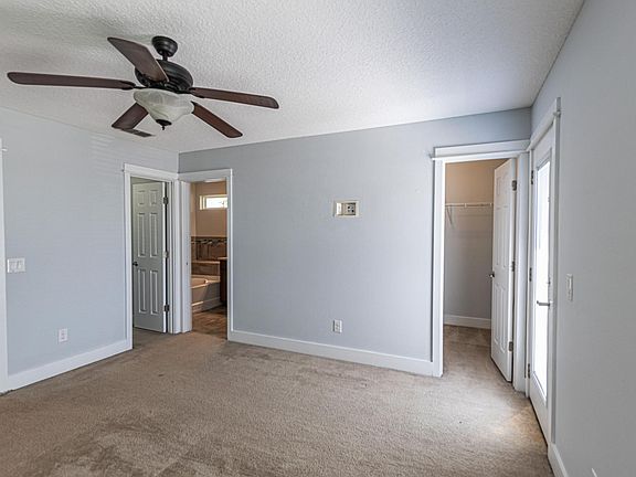 2nd image of 822 4th Ave S #822