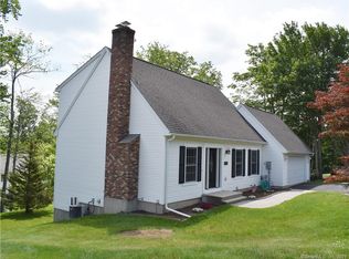 374 Wimbledon Gate N, Torrington, CT 06790