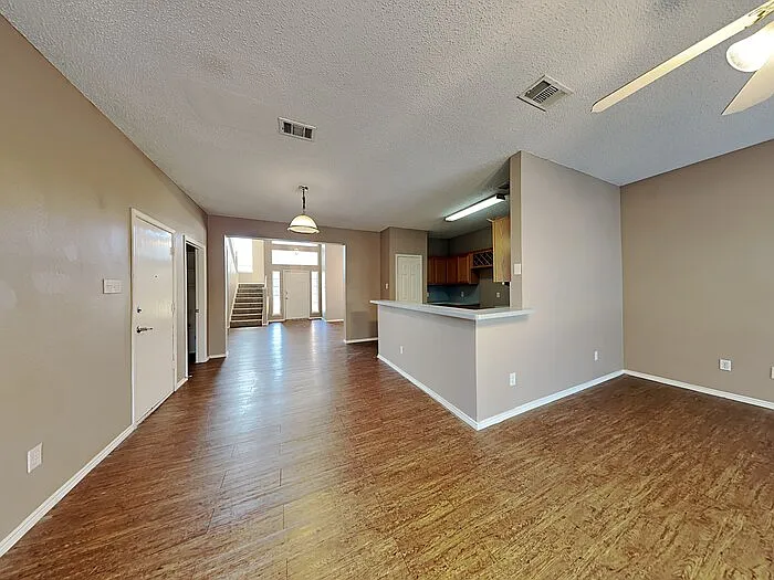 110 Meadow Ct — Photo 6