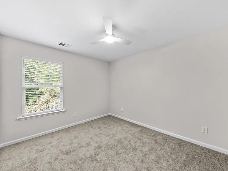 199 Stanley Ct — Photo 31