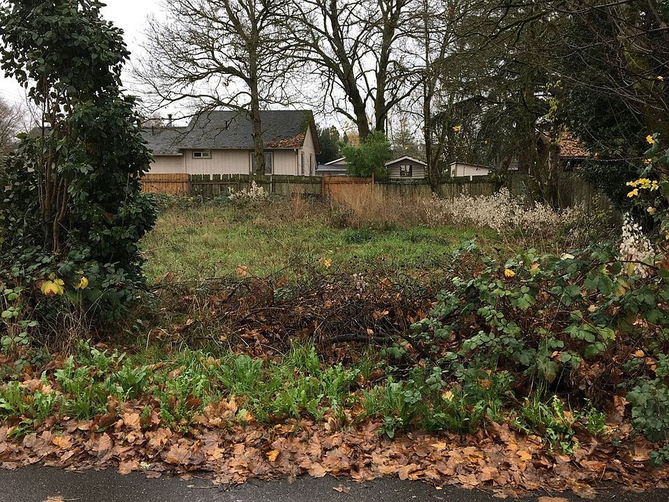 1st image of 2009 E Mill Plain Blvd