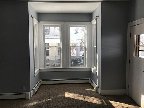 3rd image of 224 W Howard St
