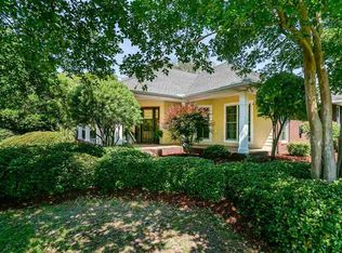 300 Fairpoint Dr, Gulf Breeze, FL 32561