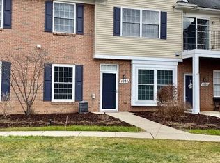 1024 Shiawassee Cir, Howell, MI 48843