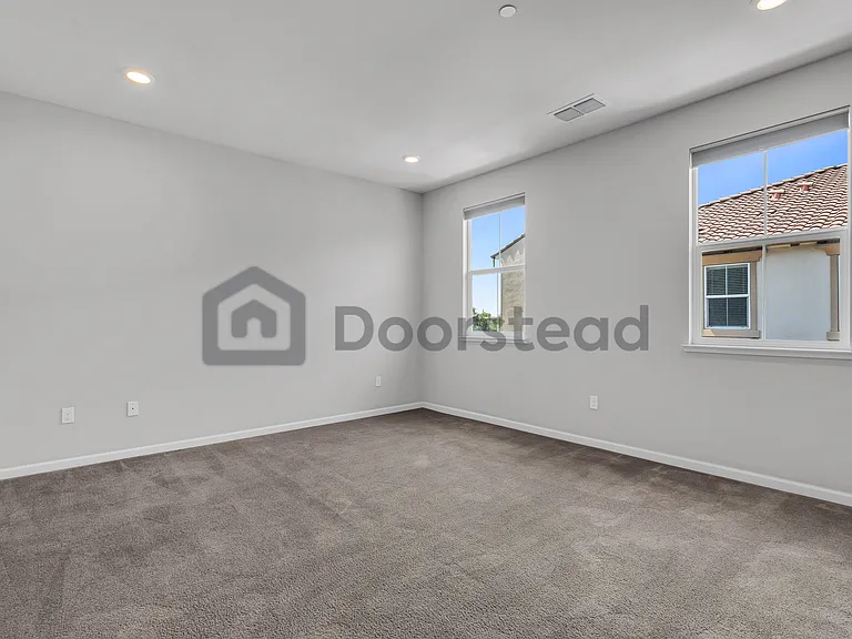 612 Barcelona Loop — Photo 29