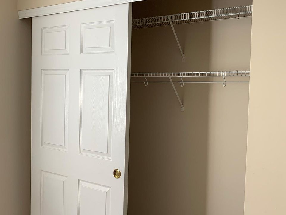 1st image of 245 Trifecta Ct APT 20