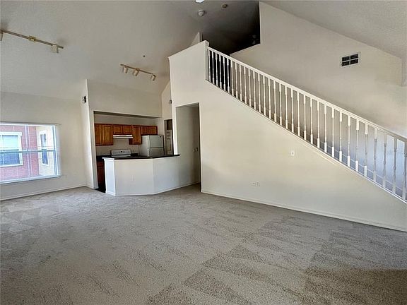 4th image of 5963 Westgate Dr APT 1424