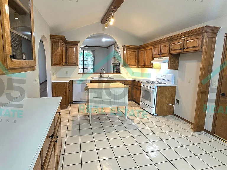 9904 Fox Fair Holw — Photo 3