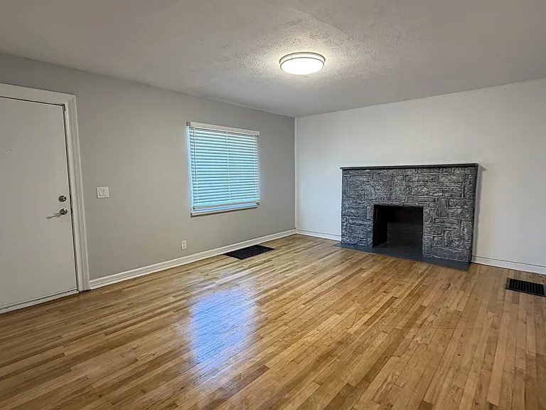 3621 Cleveland Ave — Photo 6