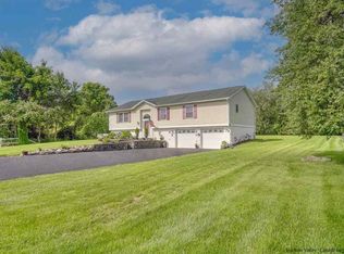 88 Canterbury Dr, Saugerties, NY 12477