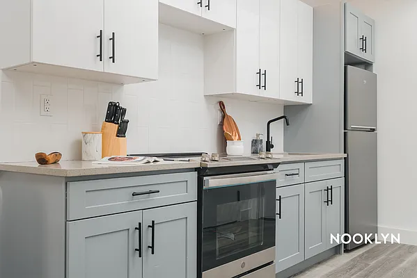 Rented by Nooklyn NYC LLC | media 10