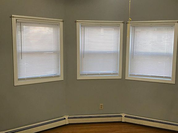 3rd image of 11 Bryan Pl Floor 1