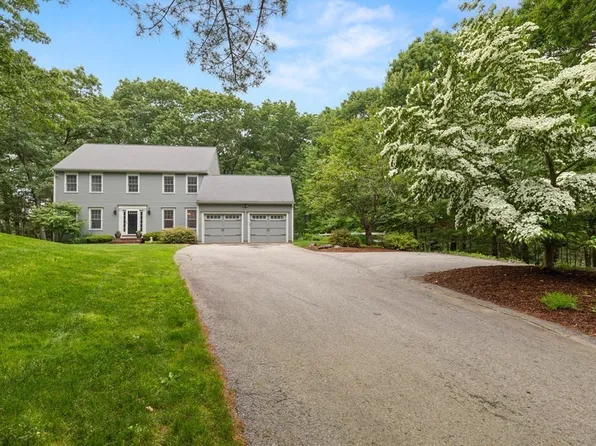 40-40A Joseph Smith Ln, Boxford, MA 01921