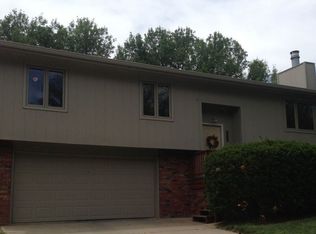 941 N 18th Ave, Blair, NE 68008