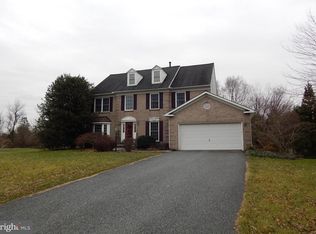 12 Somerset Ln, Newark, DE 19711