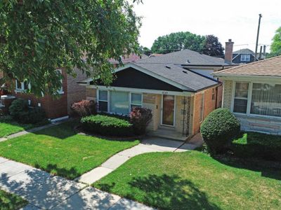 5729 W Newport Ave, Chicago, IL, 60634