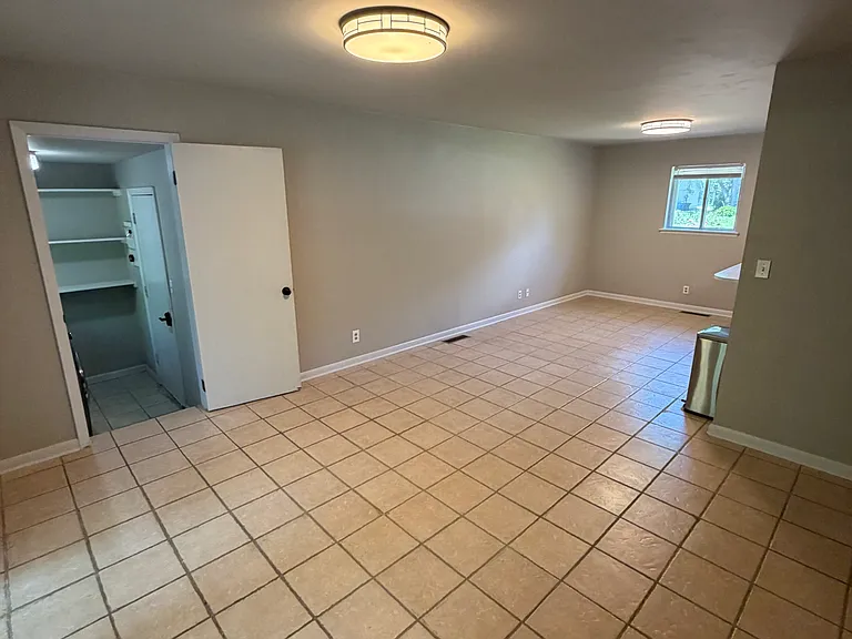 2332 N Gooseberry Ln — Photo 6