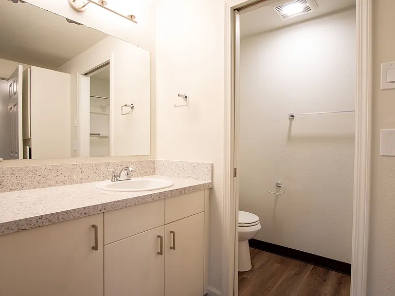 2628 NE Red Sunset Dr — Photo 16