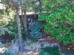 25143 Grand View Dr, Crestline, CA 92325
