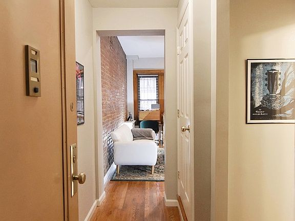 3rd image of 306 W 76th St APT 1A