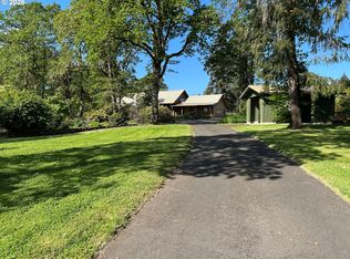 29821 Jeans Rd, Veneta, OR 97487