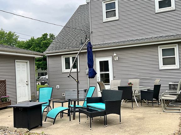 4th image of 528 Hilltop Ave