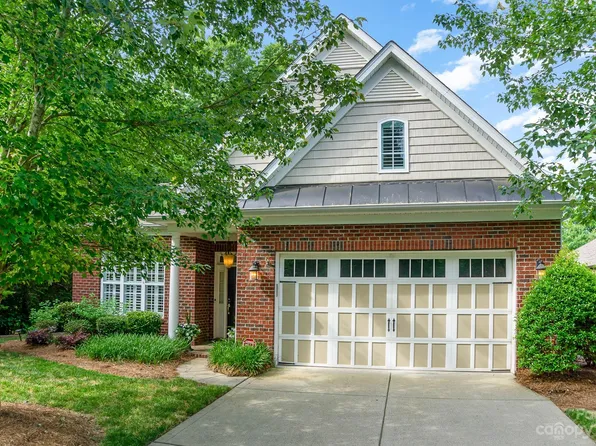 4922 Spur Ranch Rd, Charlotte, NC 28277
