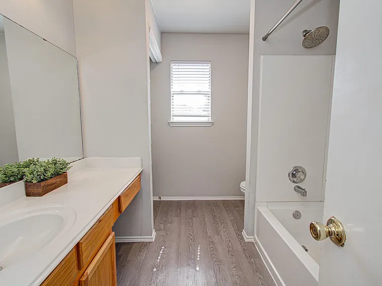 16126 Coleburn Dr — Photo 19