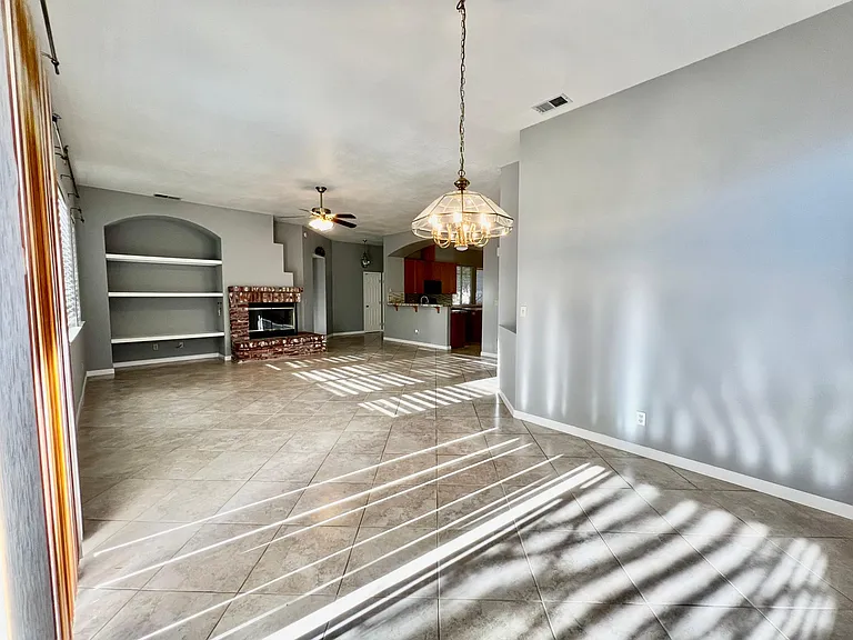 8057 Bothwell Dr — Photo 7