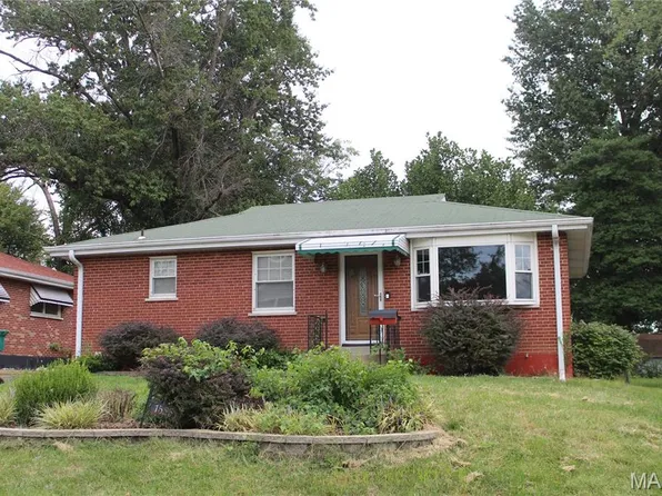 1536 Salerno Dr, Saint Louis, MO 63133