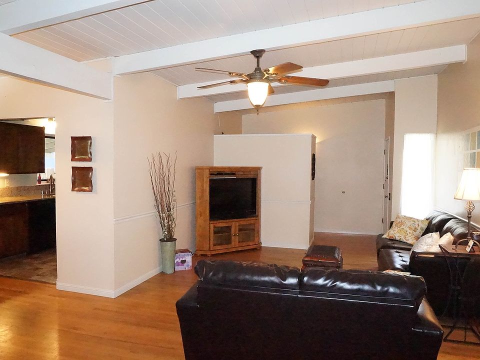 1st image of 4270 De Costa Ave