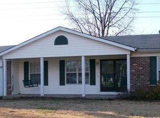 7 Cherrywood Ct, Saint Peters, MO