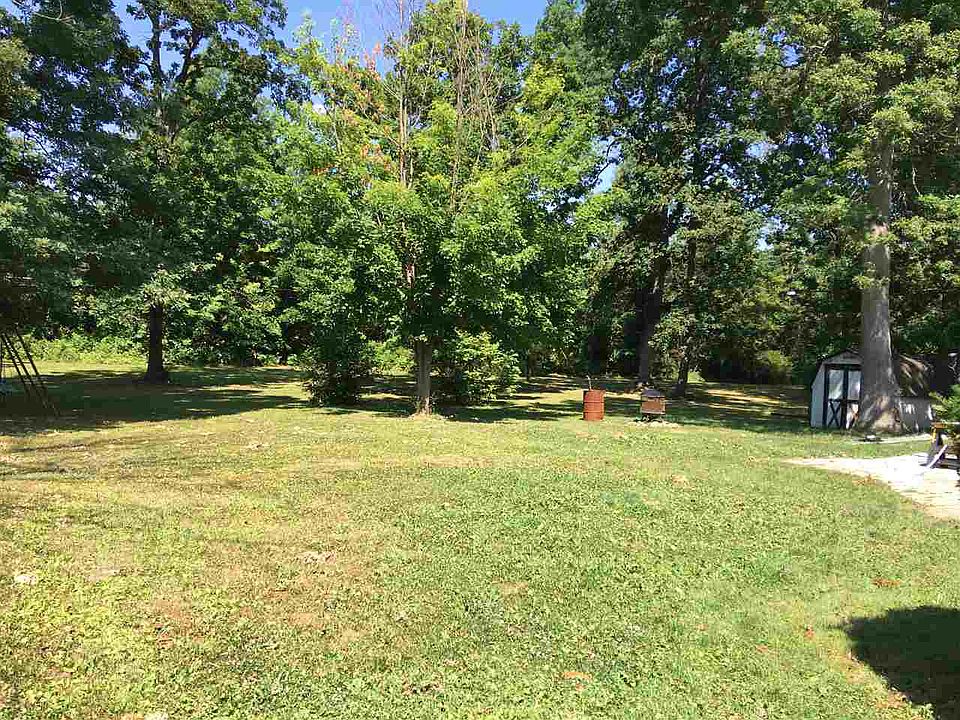 2nd image of 6517 Revere Pl