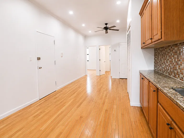 376 Myrtle Ave #2 — Photo 2