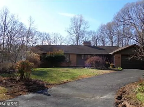 1790 Stone Dr, Huntingtown, MD 20639