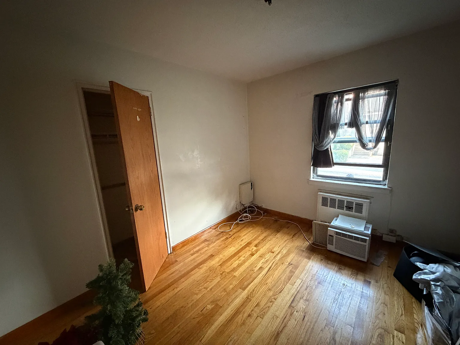 3 bed, 1600 sqft, $700 — Photo 4