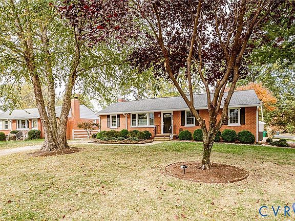 4th image of 2216 Cool Brook Dr