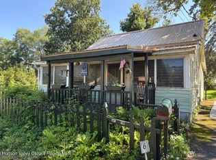 6 Rose Street, Niverville, NY 12130