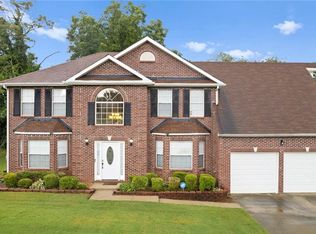 5961 Duren Meadows Dr, Lithonia, GA 30058
