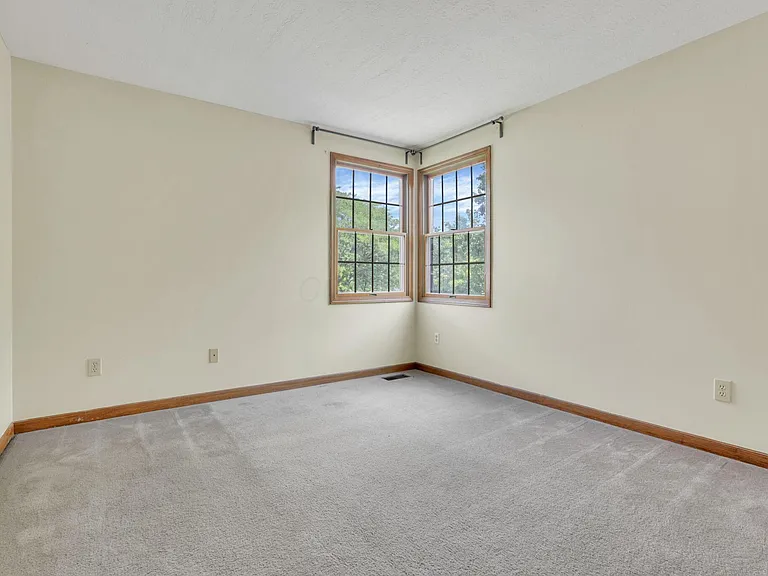 7641 Finbarr Ct — Photo 18