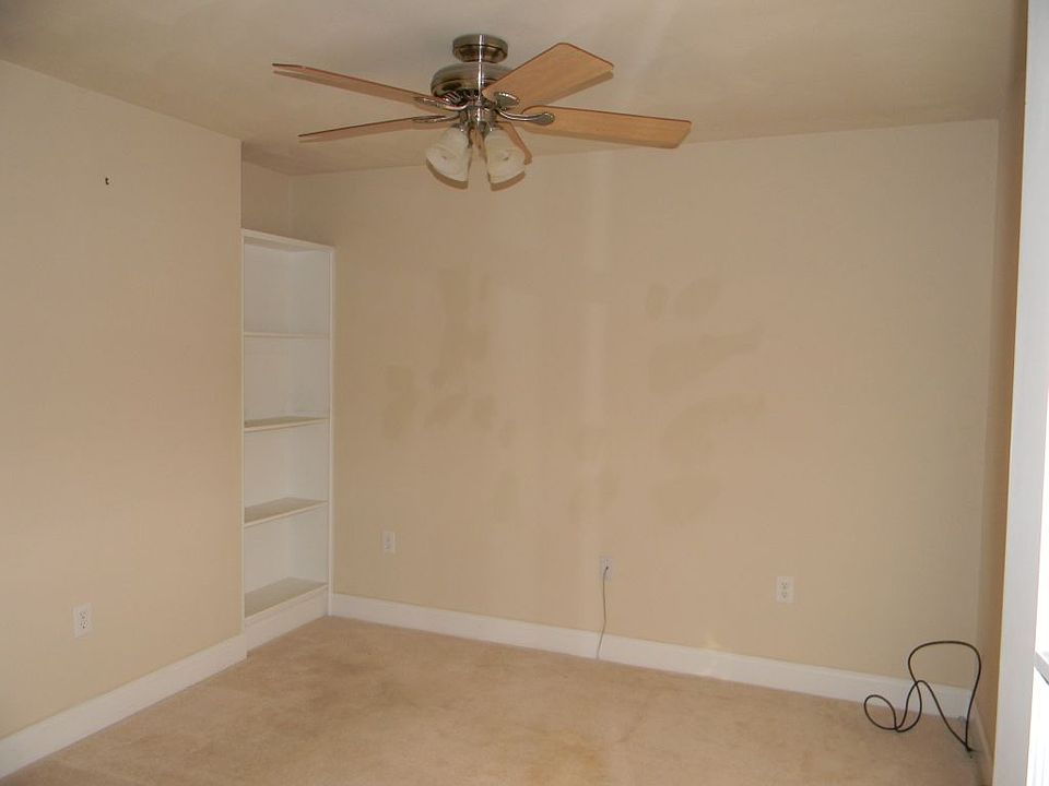 1st image of 8025 Hilltop Dr