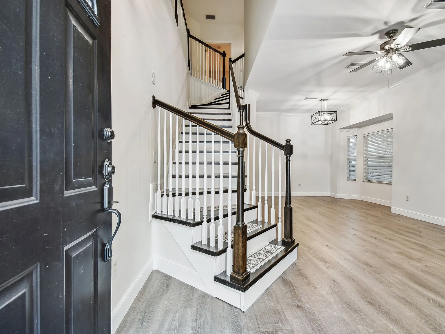 3026 Charolais Ct — Photo 3