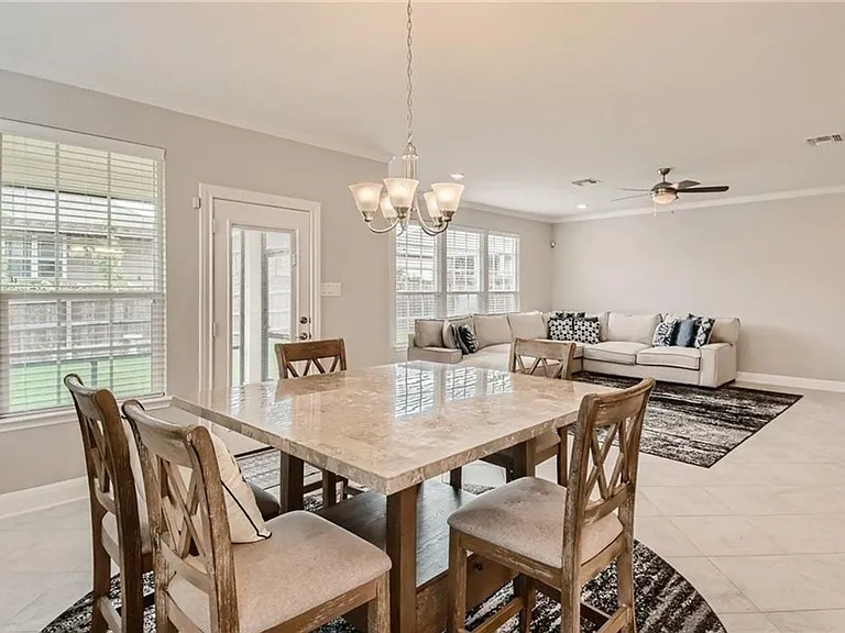 303 White River Dr — Photo 14