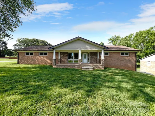 2372 Heavner Rd, Lincolnton, NC 28092